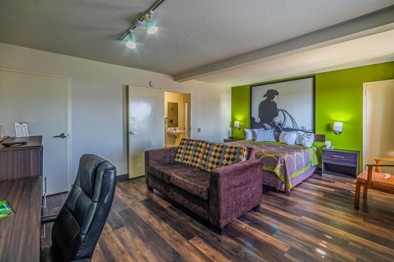 Super 8 By Wyndham El Paso Airport Hotel Exterior photo